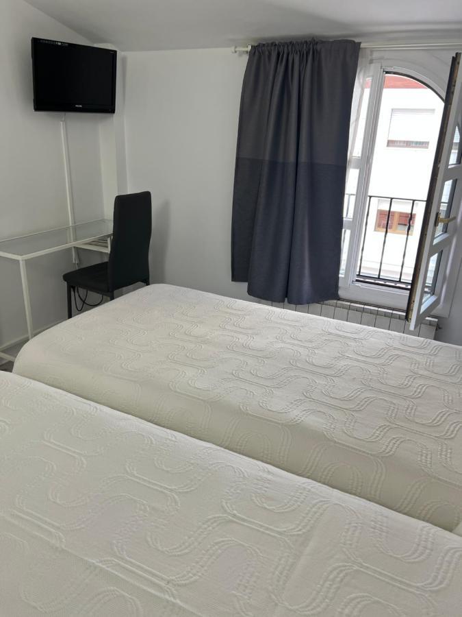 Pension Zeus Barakaldo Exterior foto